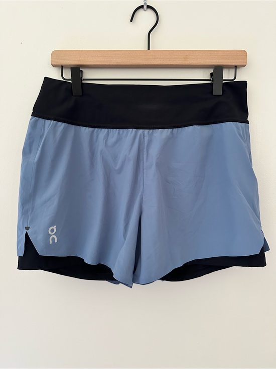 On Running Pants - On Running Women's Light Blue Layered Shorts with Black Waistband